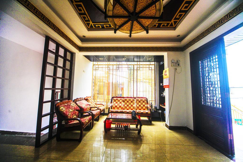 Fawlty Towers Hotel Yangshuo Dış mekan fotoğraf