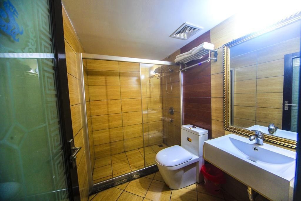 Fawlty Towers Hotel Yangshuo Oda fotoğraf