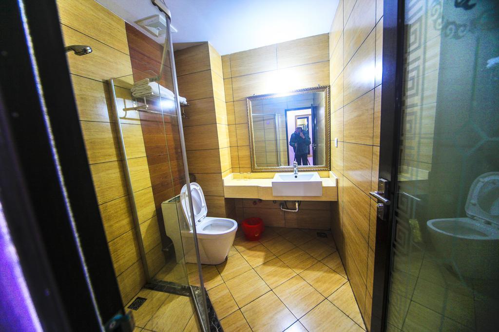 Fawlty Towers Hotel Yangshuo Oda fotoğraf
