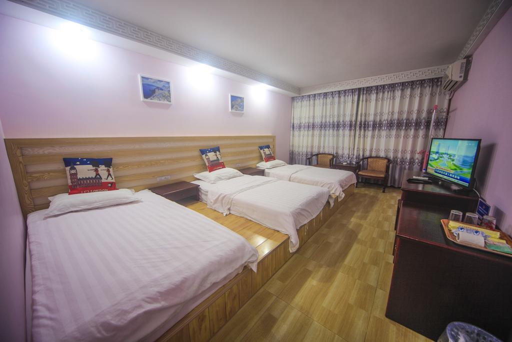 Fawlty Towers Hotel Yangshuo Oda fotoğraf