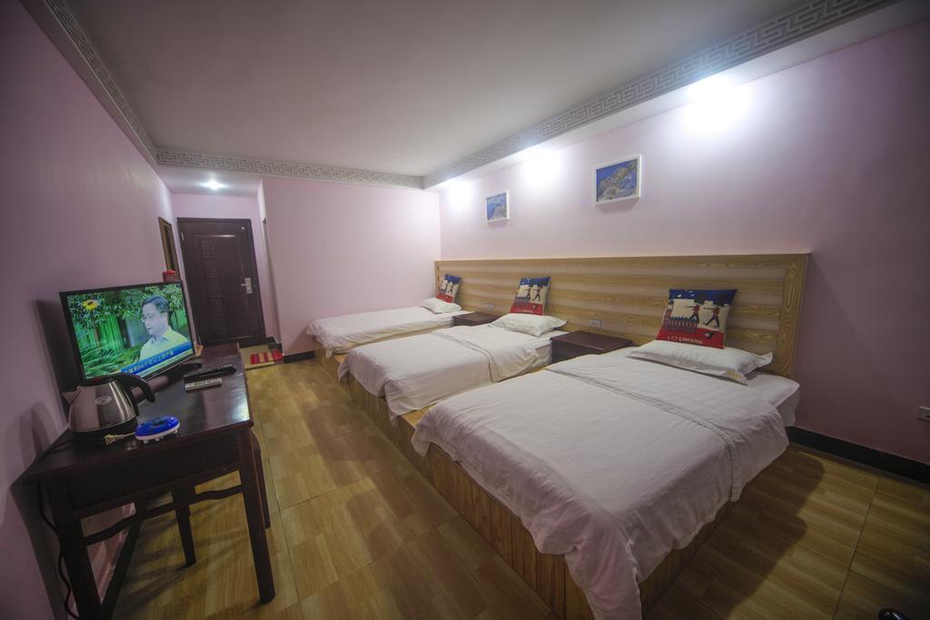 Fawlty Towers Hotel Yangshuo Oda fotoğraf