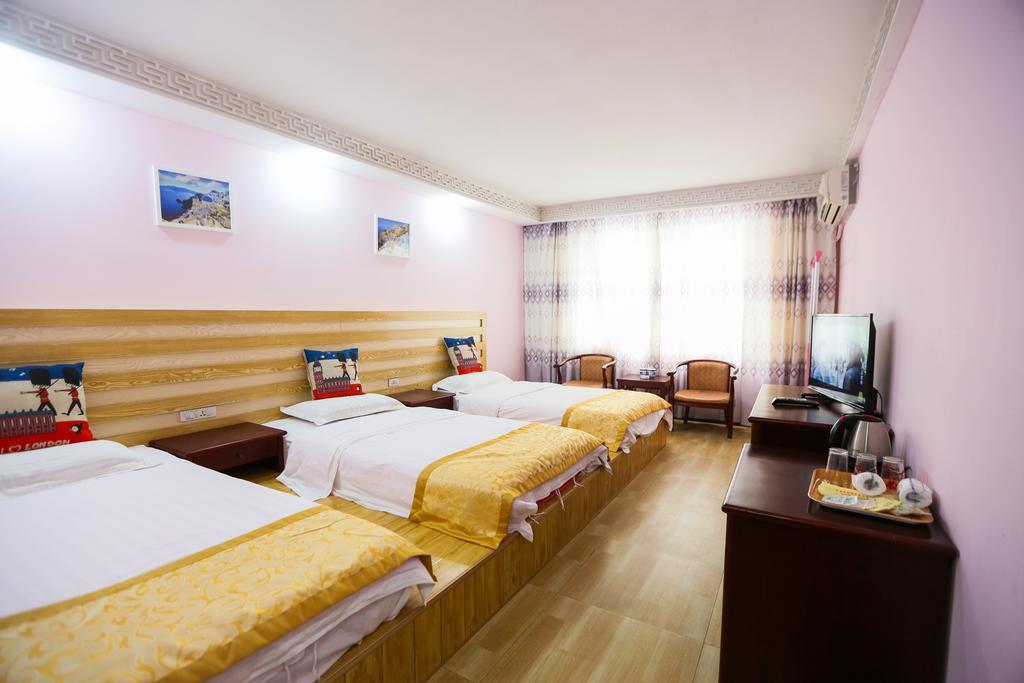 Fawlty Towers Hotel Yangshuo Dış mekan fotoğraf